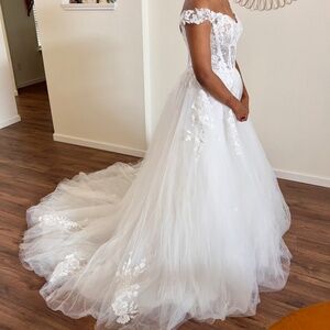 Maggie Sottero Wedding Dress